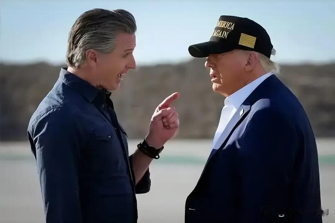 我的天爷！美国250国庆刚刚过去了一个月，一场“内战”就拉开了阵仗，而且是两个“