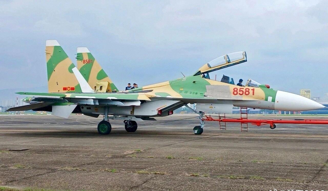 越南第2架Su30MK2完成大修每天认识一件兵器 
A32工厂已完成第2架858