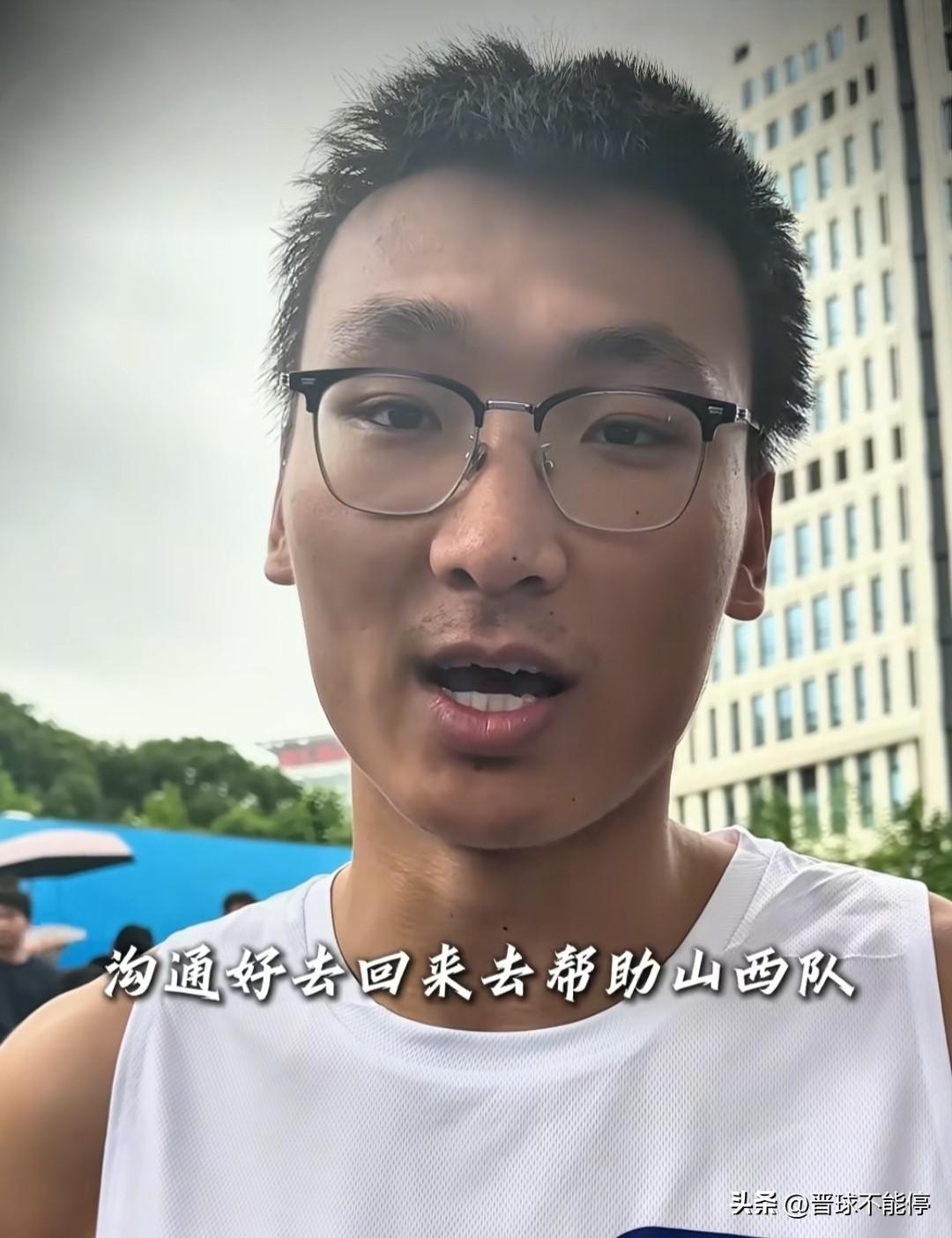 山西男篮球员淡厚然近几天回到国内参加业余街球比赛，接受媒体专访谈到回CBA山西男