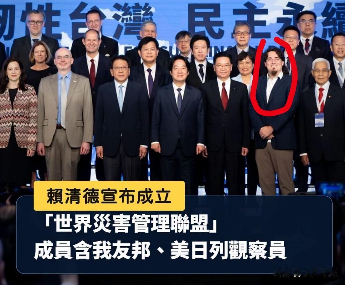 全世界唯独台湾防灾需要自杀式无人机！[允悲]
近日，台独团伙民搞了个所谓的“世界