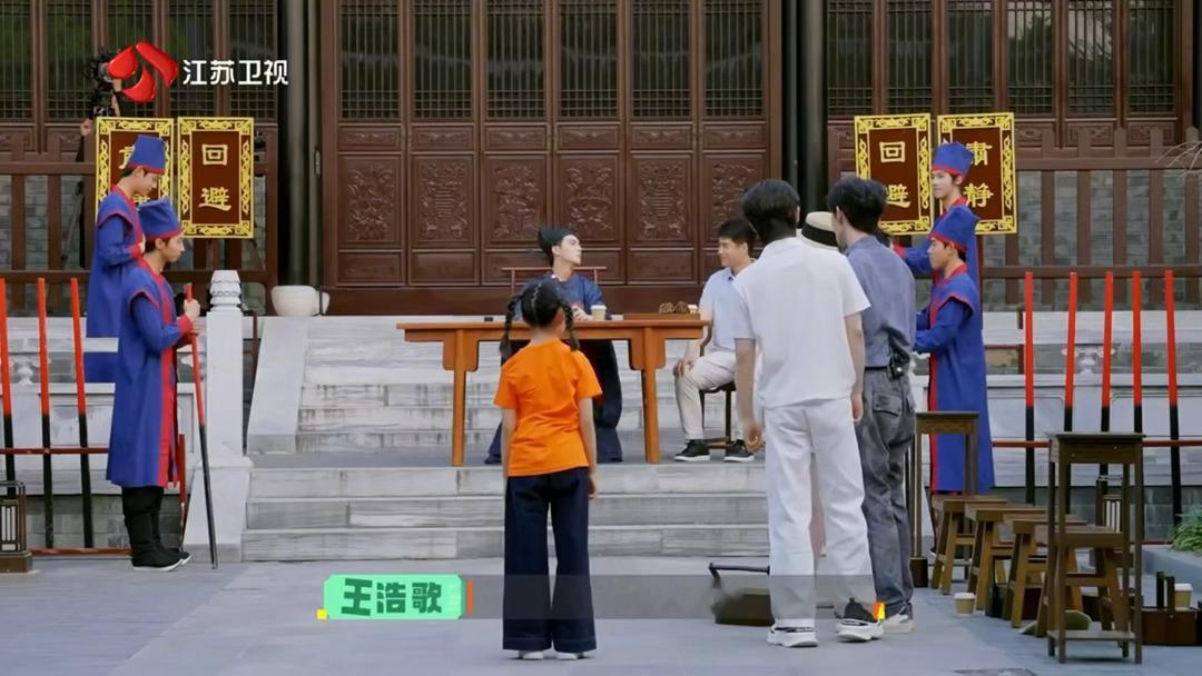 终于有人给水果罐头正名了国医少年志 医生开口的那一刻，水果罐头终于可以堂堂正正地