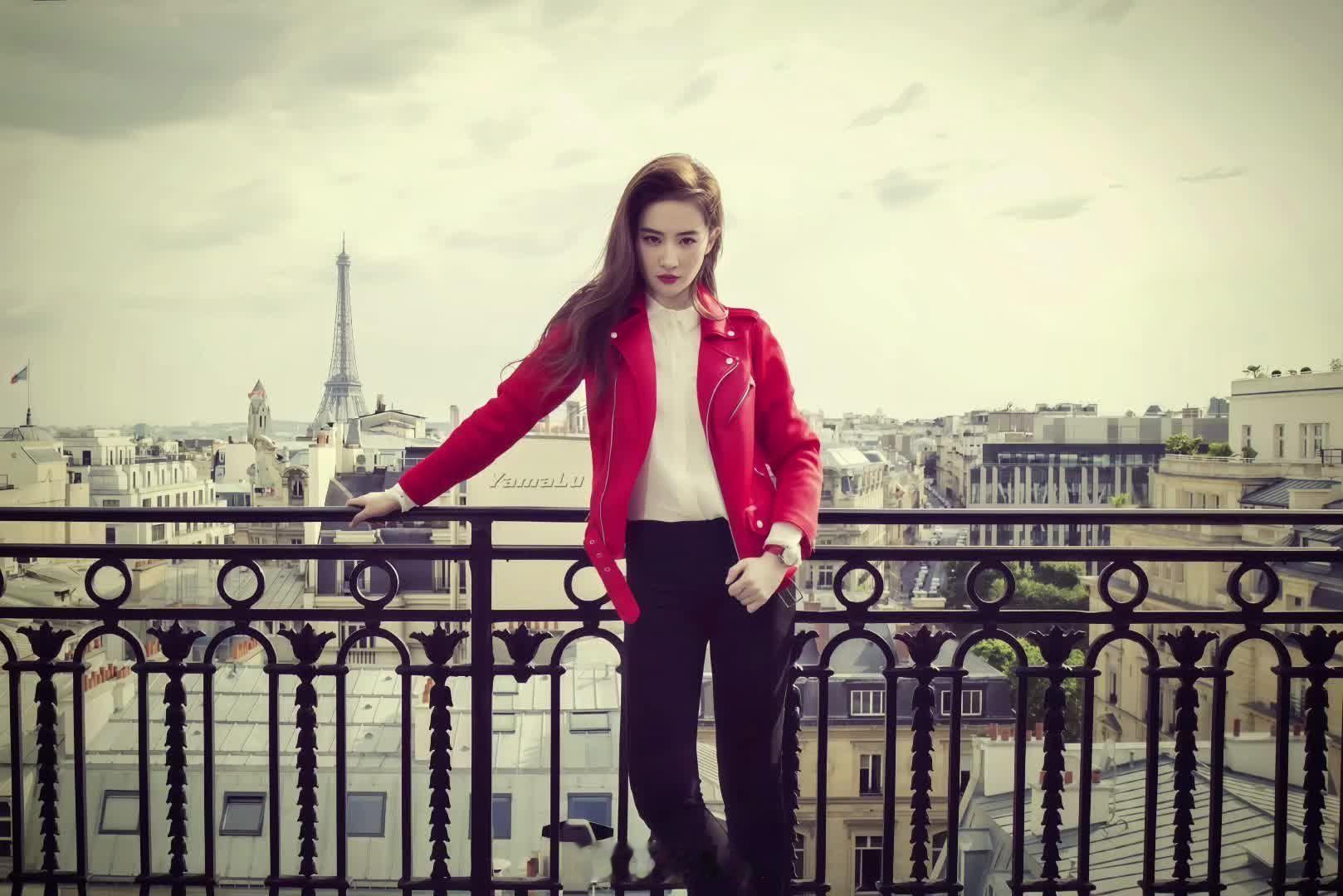 刘亦菲明媚自由的感觉 站定之处 即风格领地 刘亦菲‖