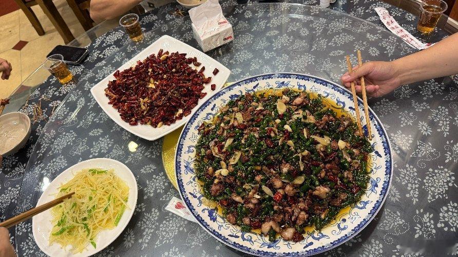 兔兔那么可爱，先来四斤 