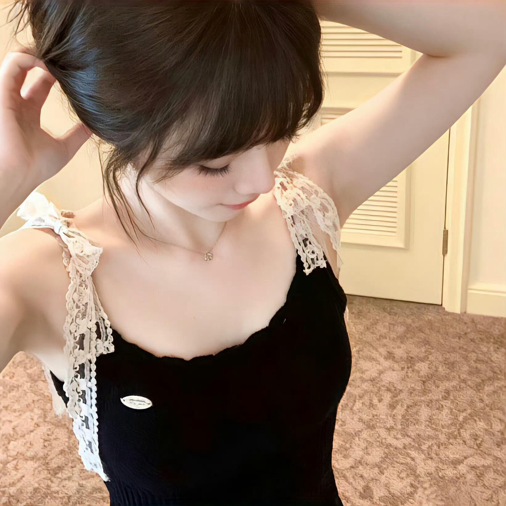 𝗪𝗲𝗖𝗵𝗮𝘁｜甜美女生头像ins风｜氛围感女头｜无水印头像｜甜妹头像