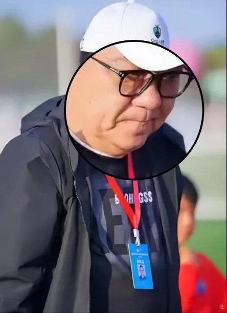 足球小将2-5不敌巴西圣保罗梯队，看完比赛，有五个没想到：第一个没想到，对面压根