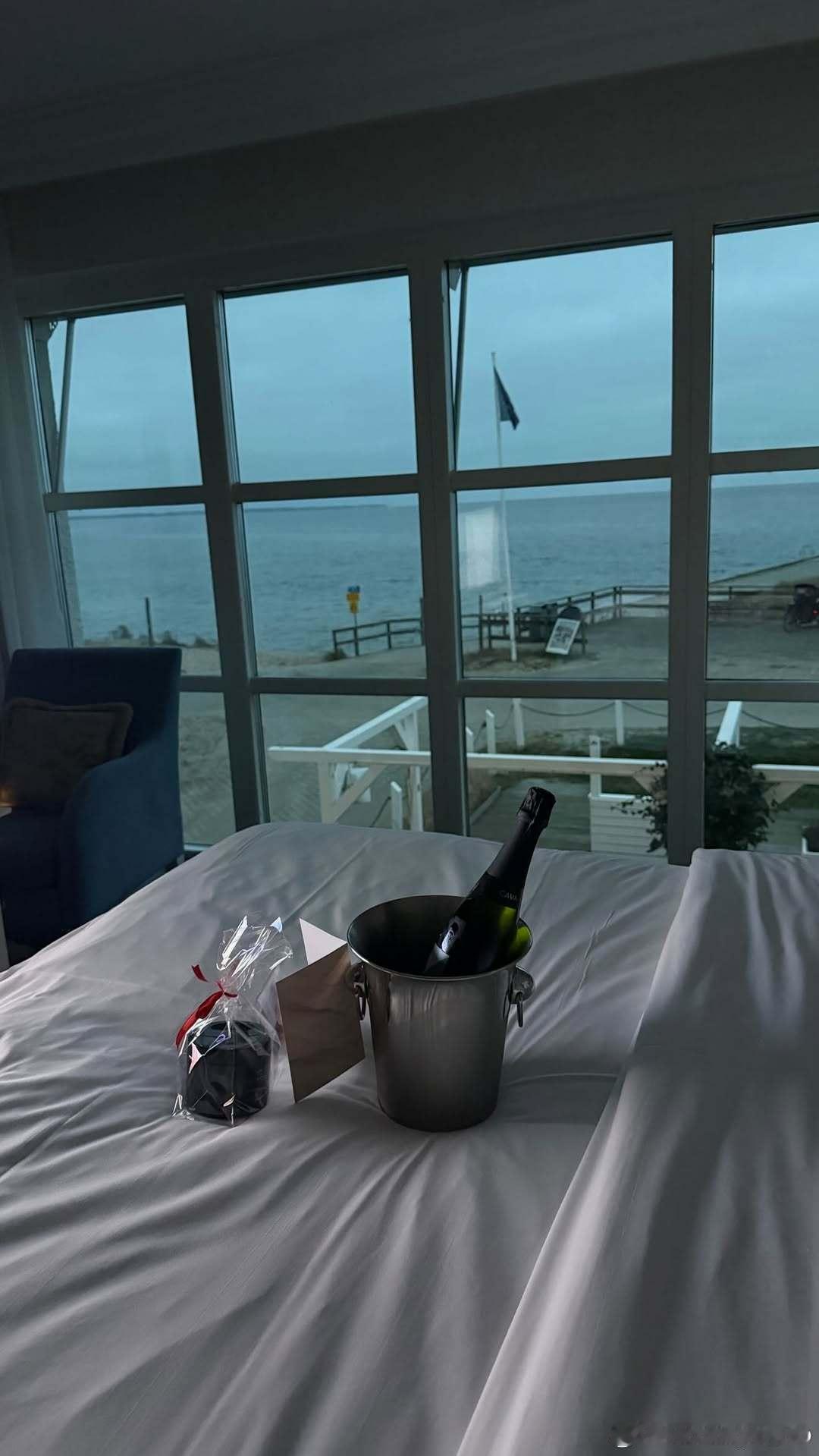 小莫的假期🍾🍕 