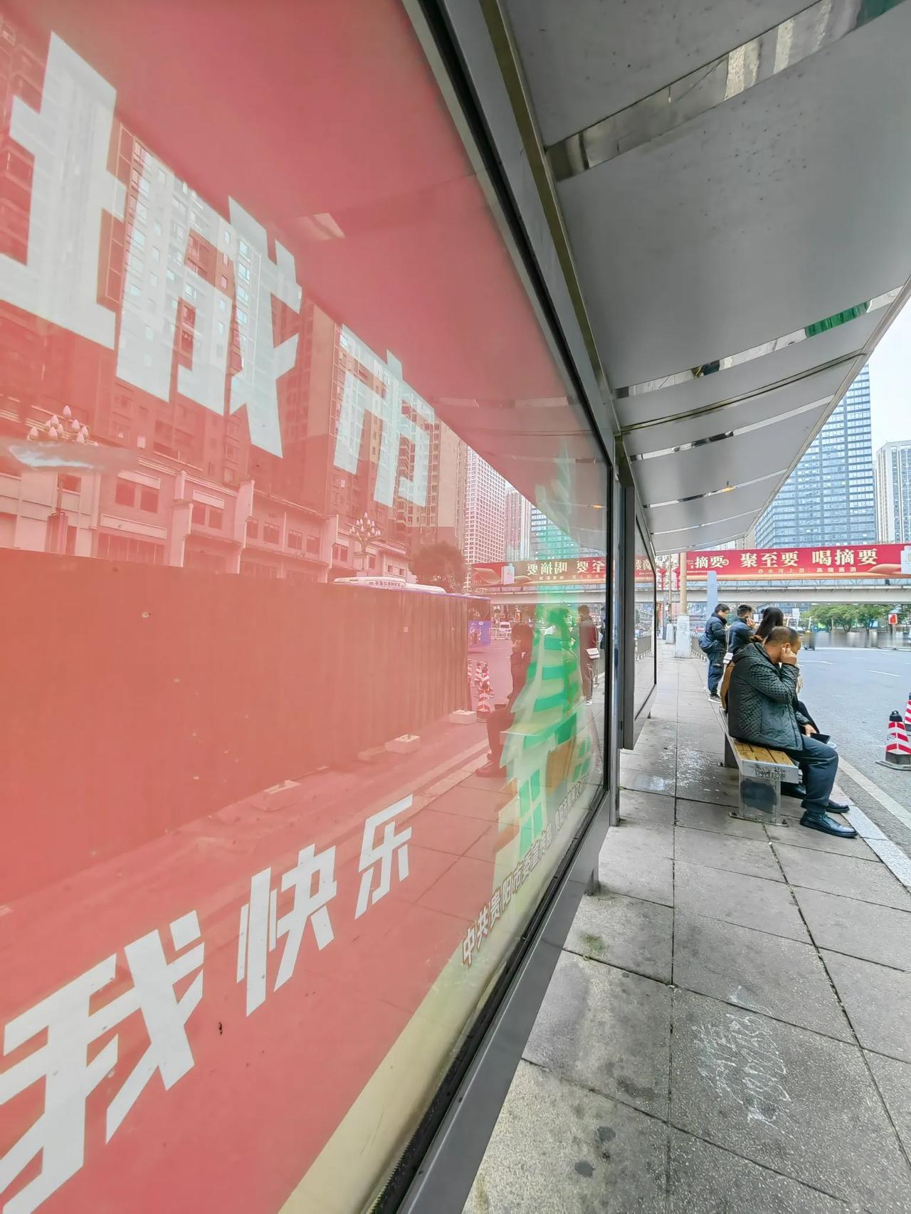 分享一张你随手拍的街景