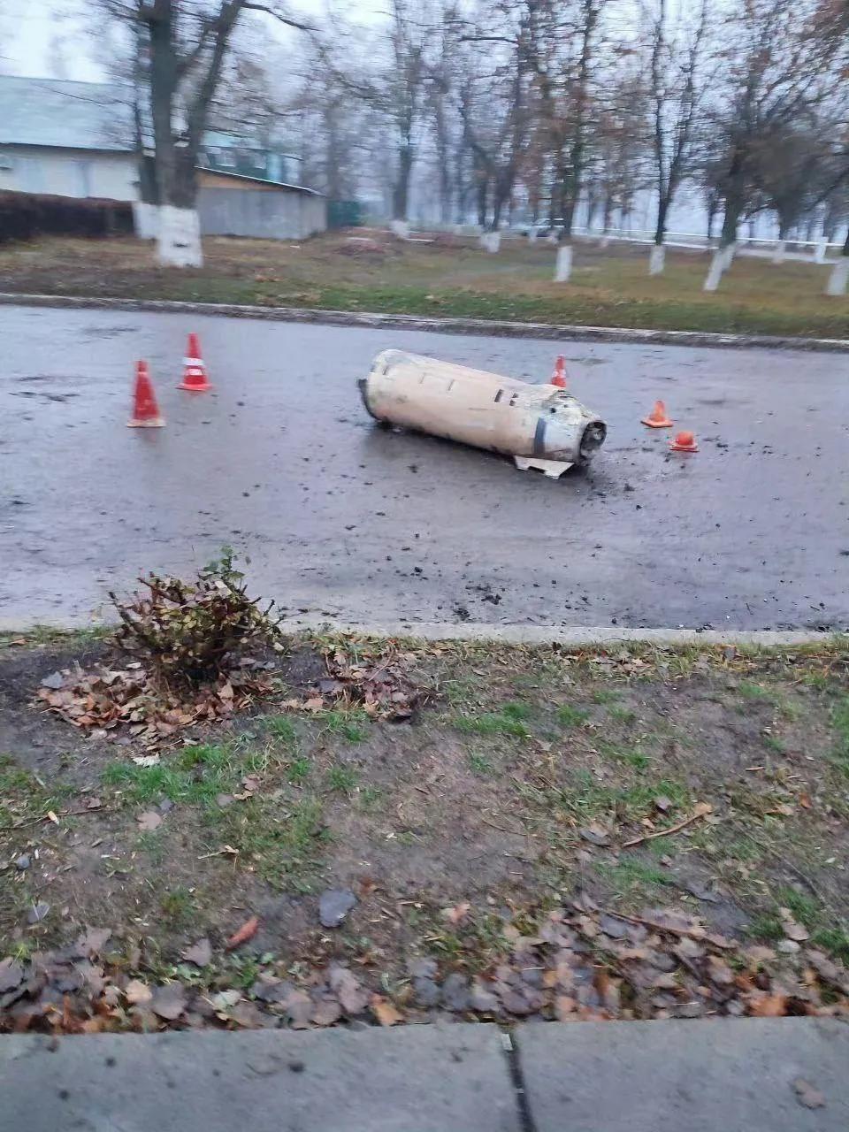 俄罗斯塔甘罗格遭到袭击，据说这是300公里。乌军击中了当地的一个空军技术中心。塔
