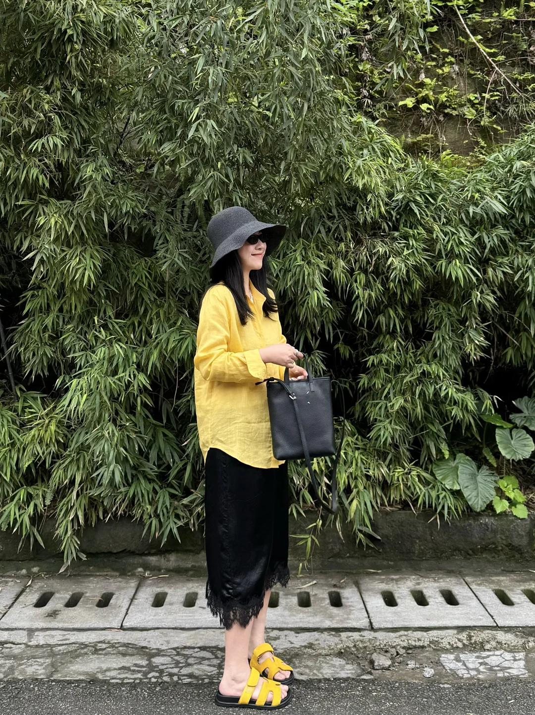 把雨天穿成黄色～