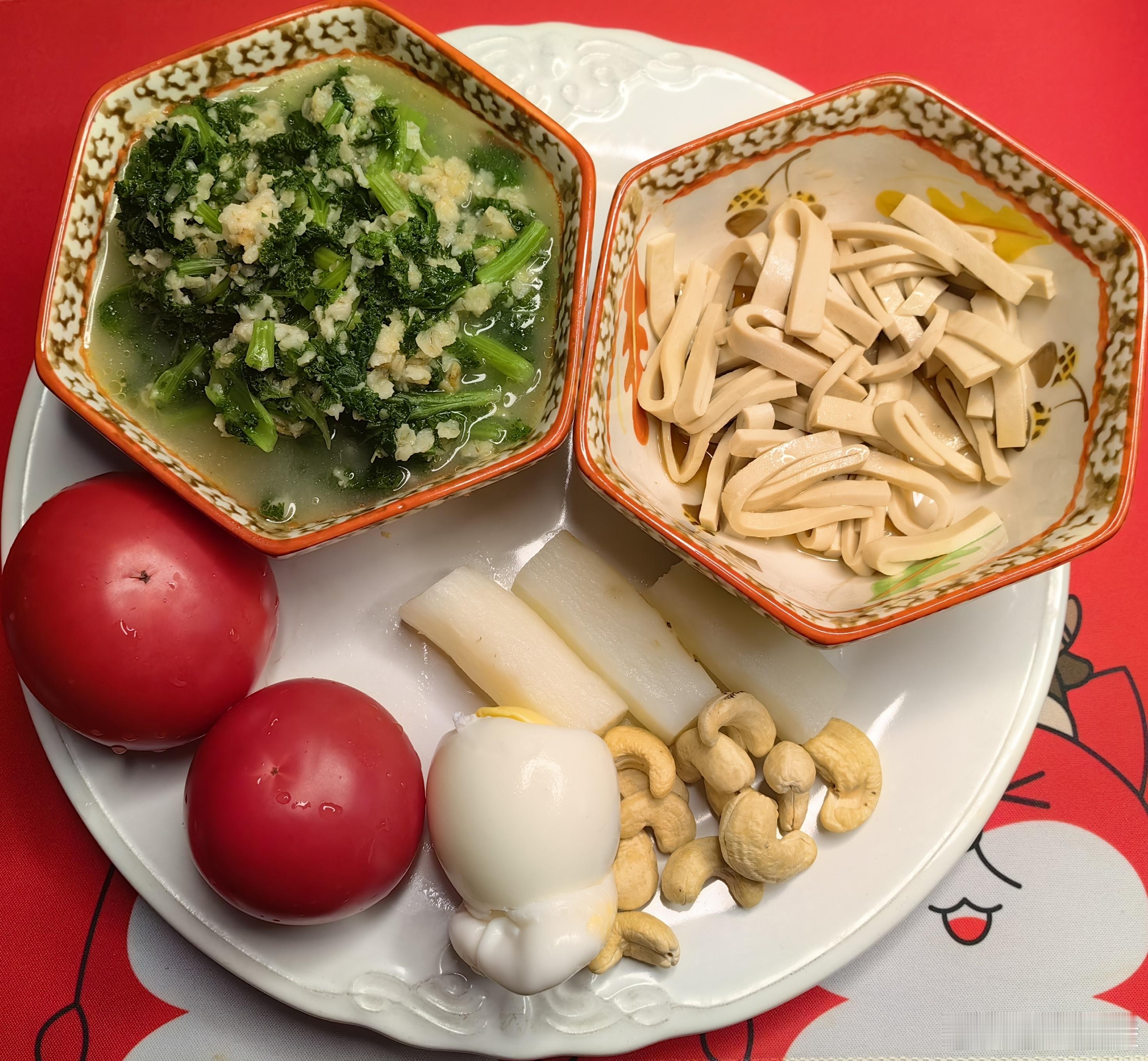 终于吃了一顿正儿八经的早餐，身体还有检查要做，今天看见主任医师对患者发脾气，是的