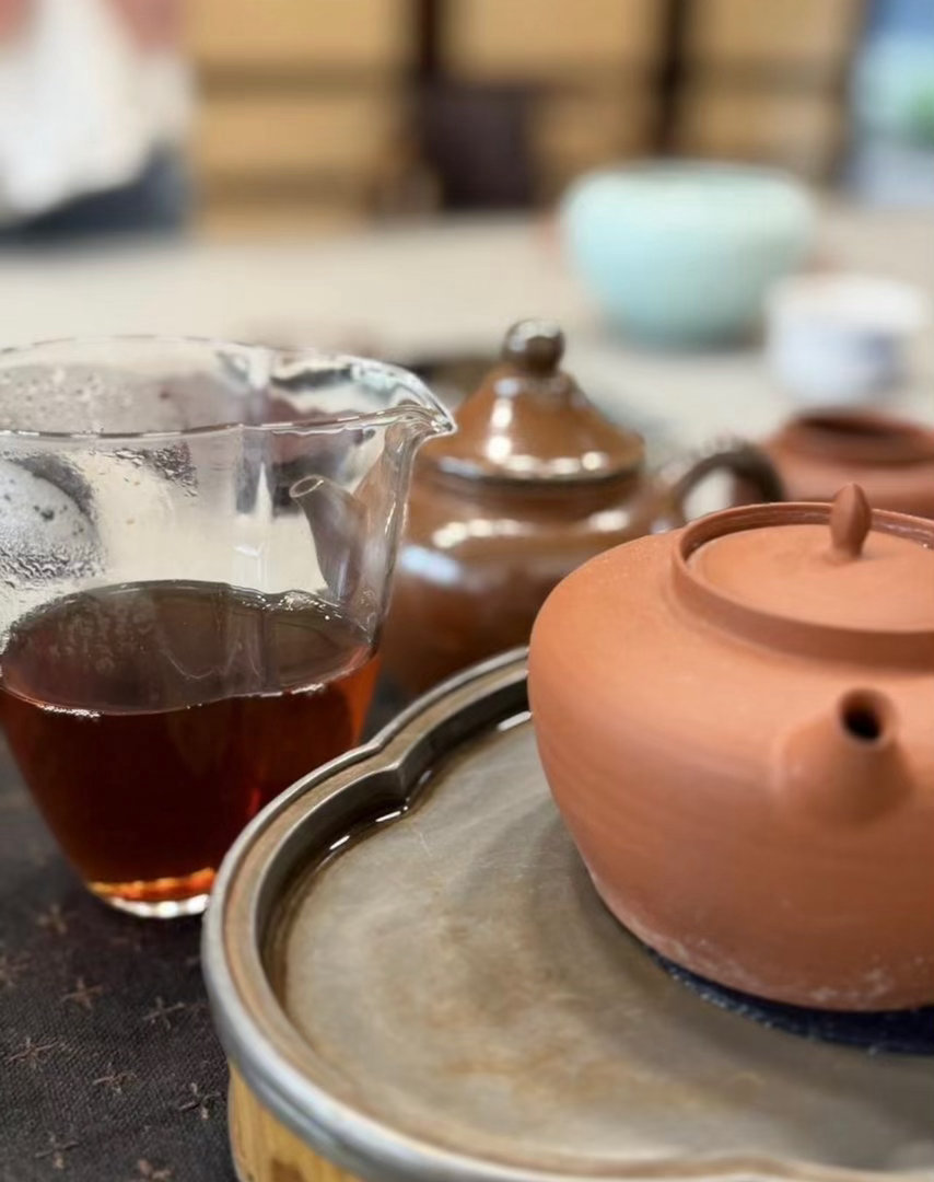 茶道  给自己留一杯茶的时间吧。不用长，几分钟就够。够你喘口气，够你静一静，够你
