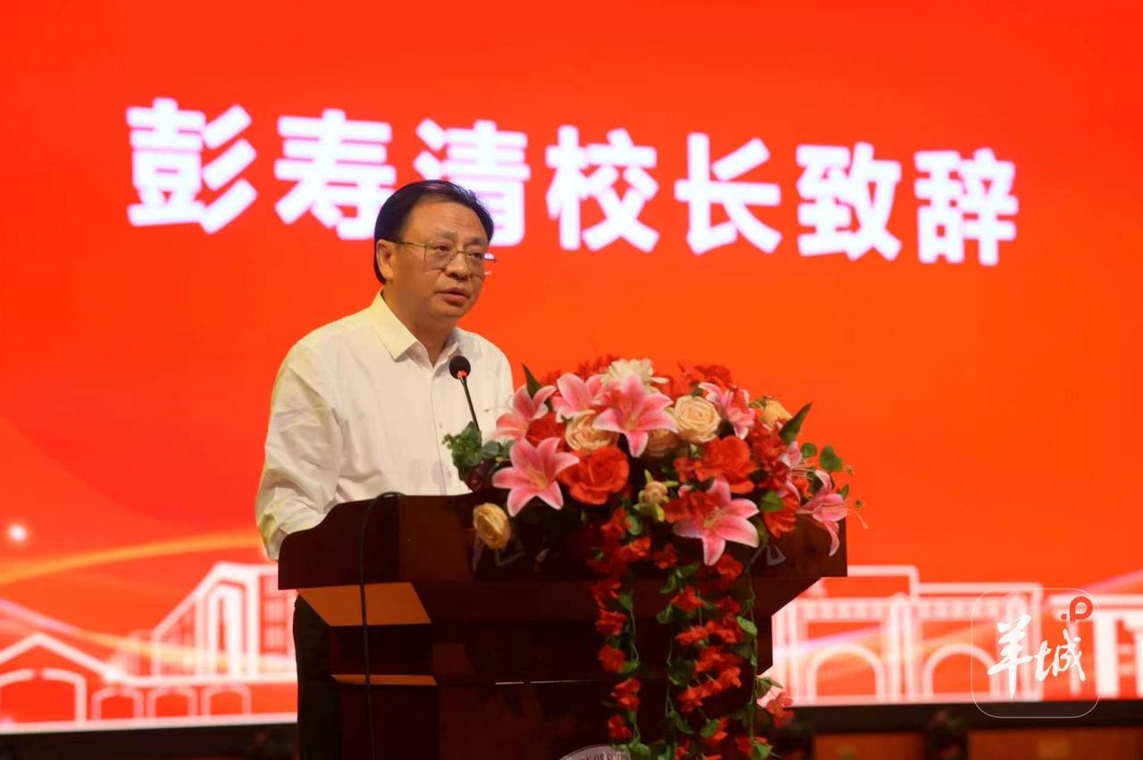 最高奖励5万元！湛科考研升学支持体系托举学子考研梦
6月14日，湛江科技学院隆重