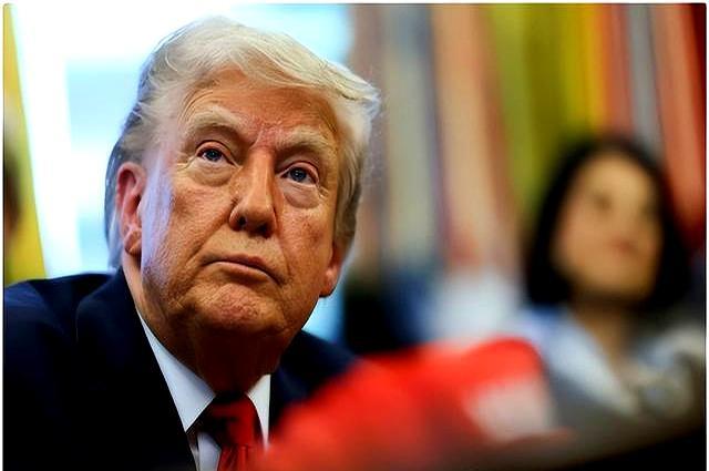 特朗普沉默3天突然喊话帮联合国要账，最大欠费国装救世主，中国足额缴费成定海神针