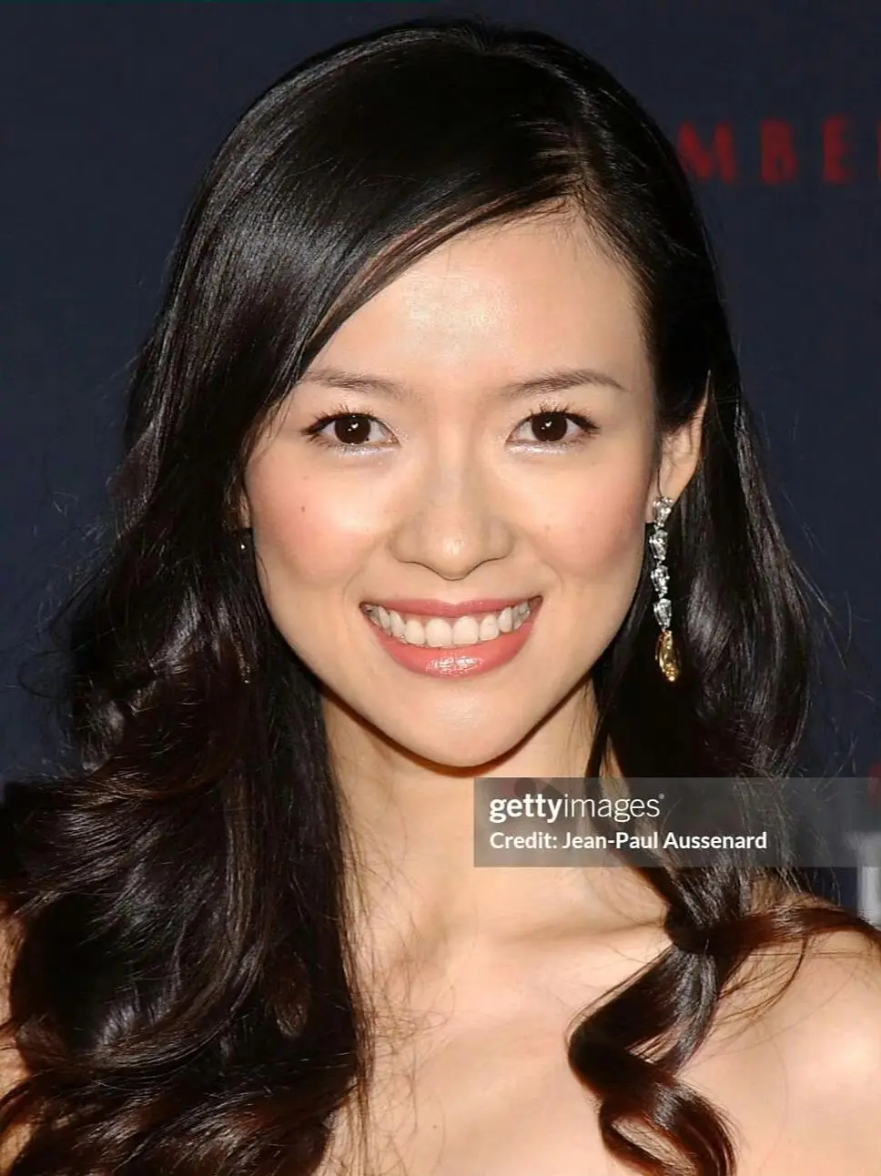 章子怡红毯高清生图怼脸拍。