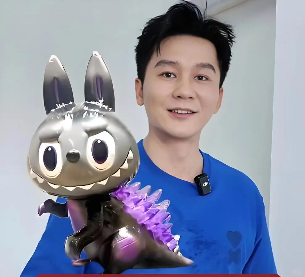 李晨899一只的labubu升值近6倍 看不懂了，几百块钱的东西能给炒到几千块除