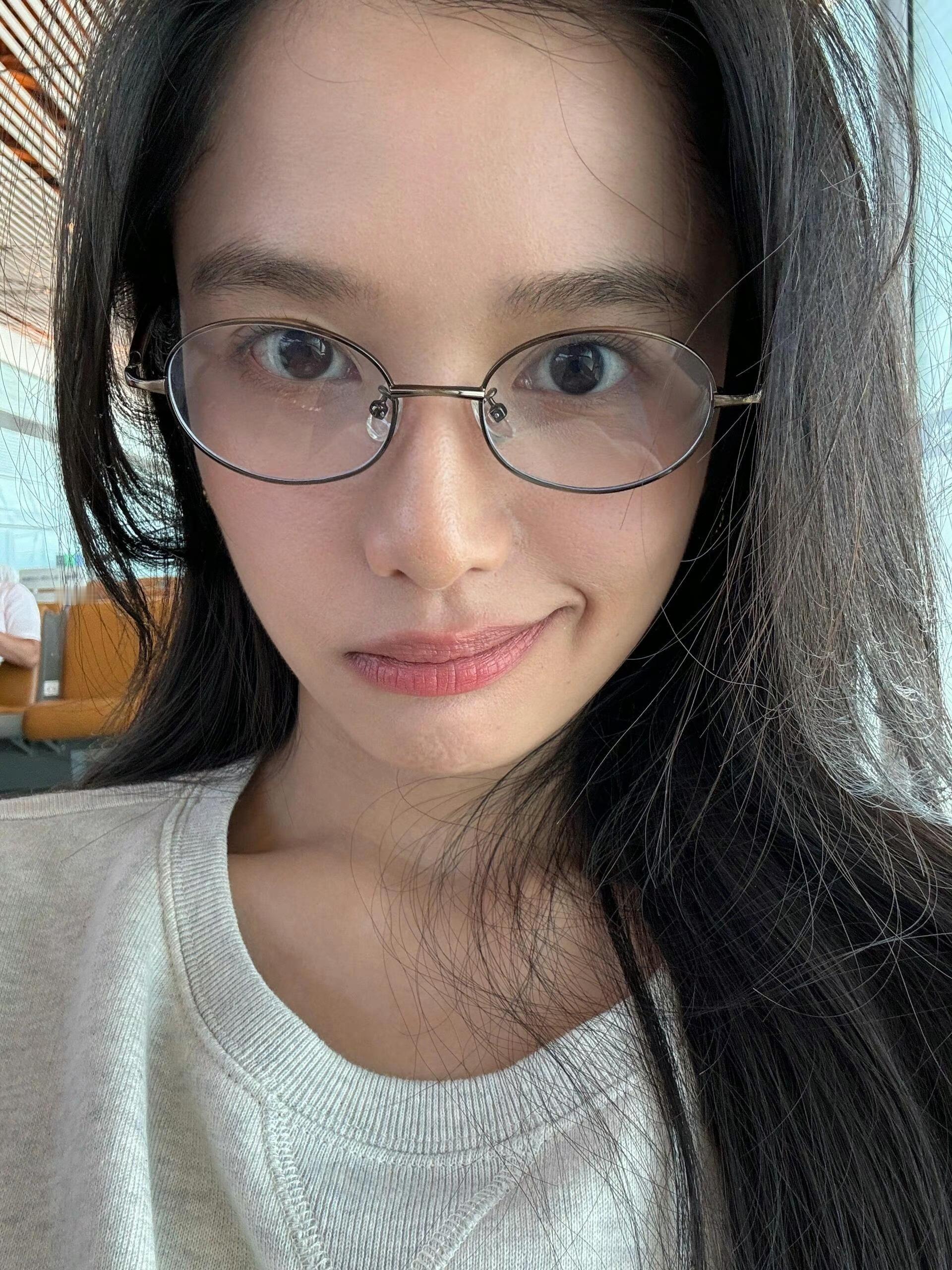 张婧仪 ​​​