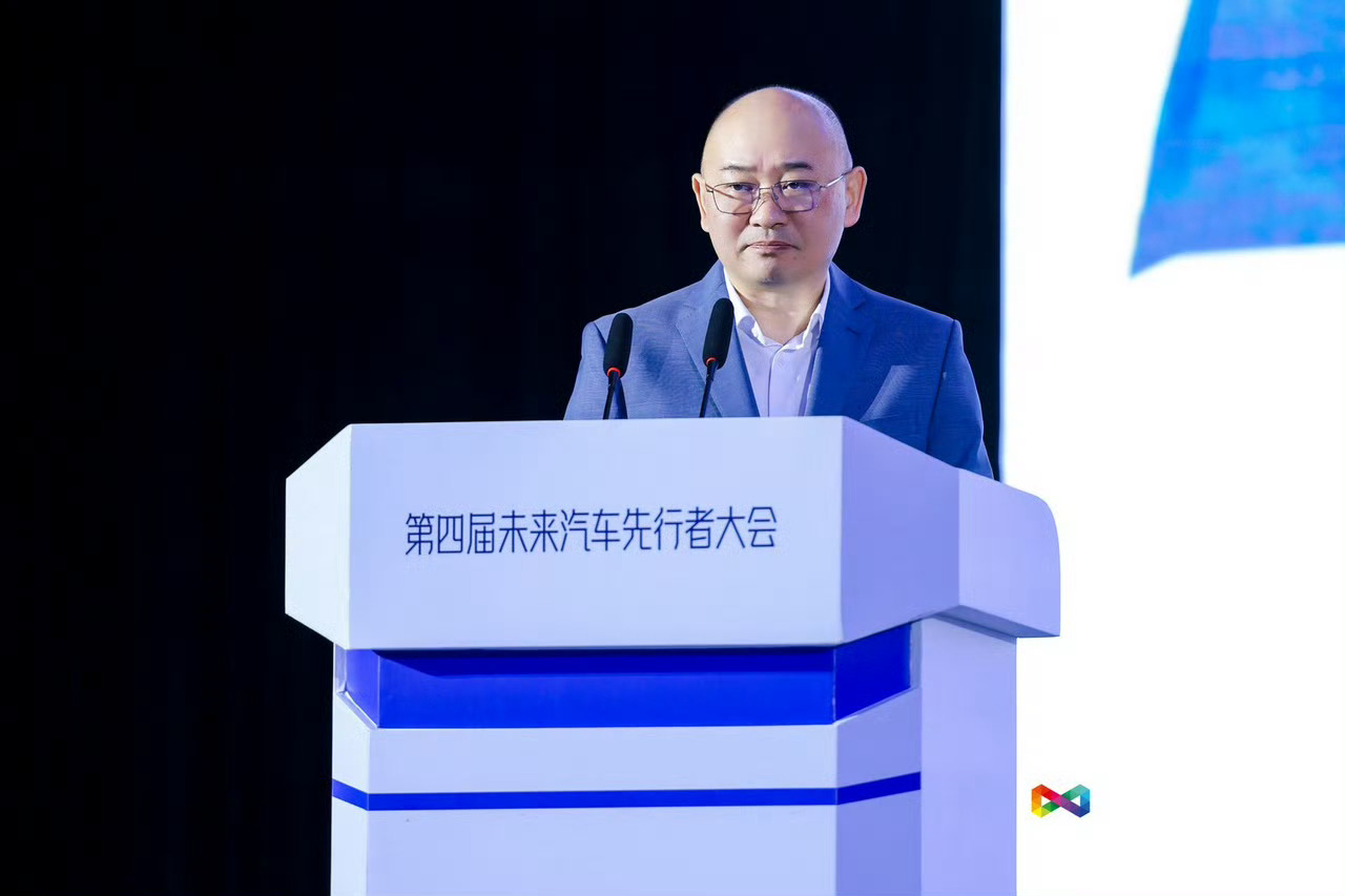 江淮表示坚定与华为聚力造好车项总当年就说过，一切为了尊界，为了尊界的一切今天在坚