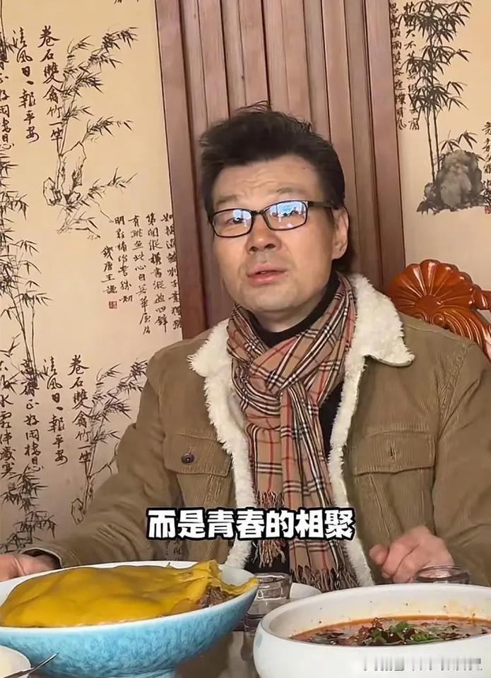 能让59岁洪剑涛当众飙泪的，估计也就只有李彬了，患癌5年后第一次相见，他的现状让
