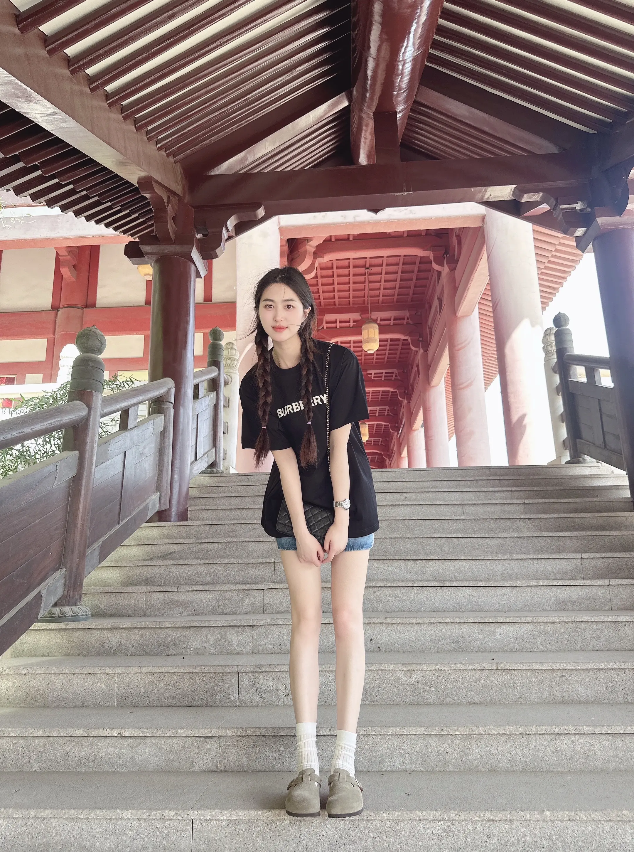 原来落花有意随流水 而流水无心恋落花