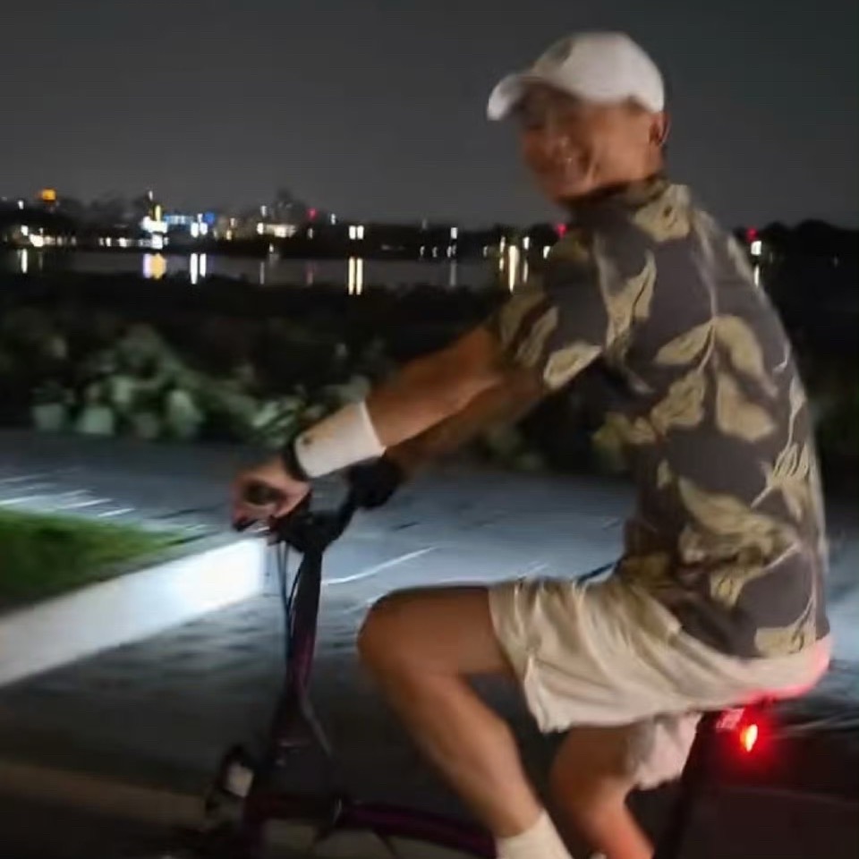 从来没有一个厂家把用智驾的注意事项作为日常宣传要点在各种平台投放，这个其实很有必
