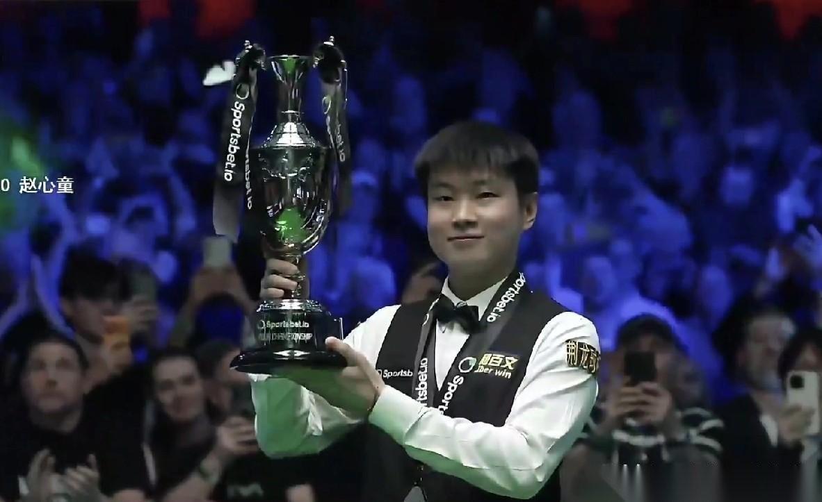 昨晚三场决赛，中国选手大获全胜！祝贺中国运动员！为国家争光！一、澳门国际乒联单打