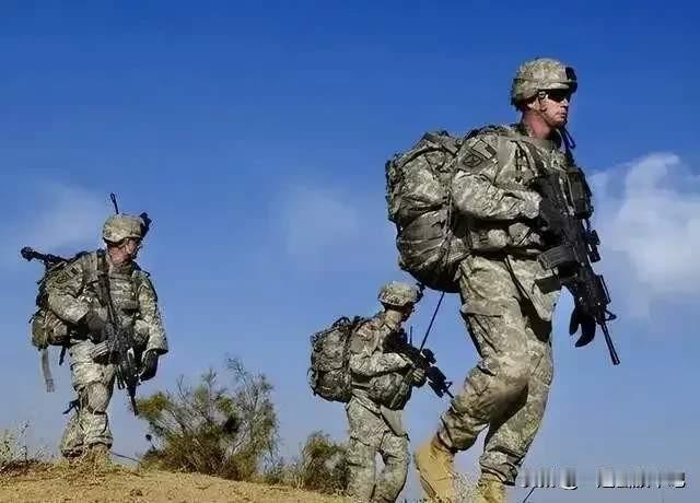 为什么一说美国军事力量强大，很多人不屑一顾。
1、有些人停留在过去，认为打仗靠的