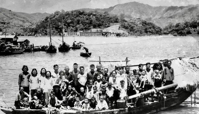 1960年3月， 广东惠阳 渔民苏就带决定带领全族逃港。为了掩人耳目，他把家族的