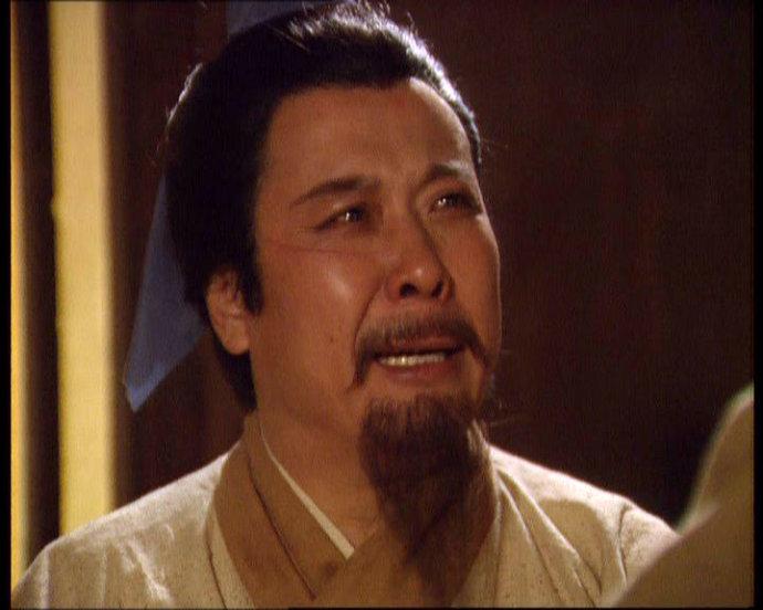 《三国演义》里，刘备出场时，作者介绍他是“素有大志，专好结交天下英雄豪杰”。可从