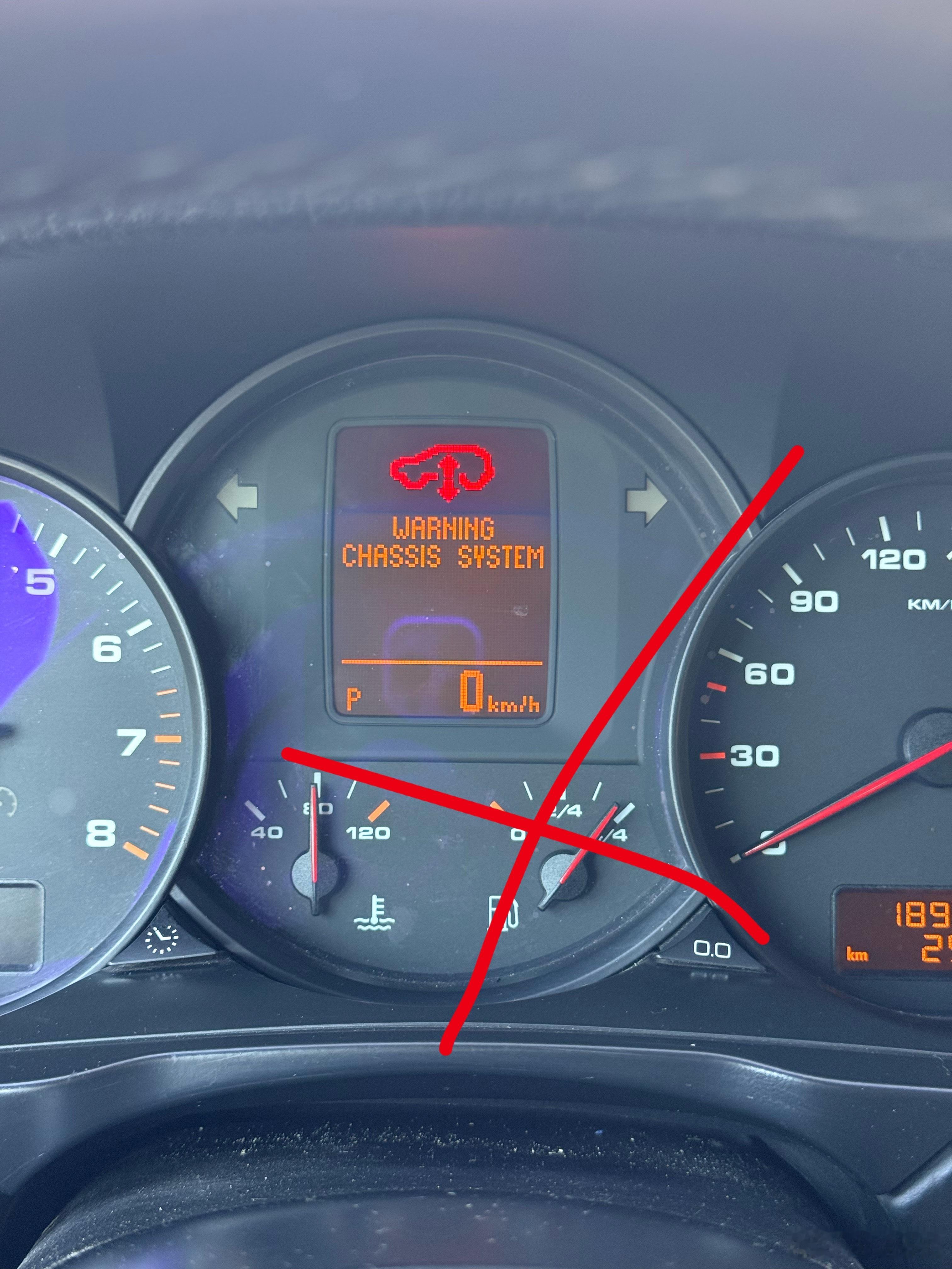 三万多的老老老卡宴957，老车里车况算不错，但是开了几公里发现底盘升降报错，吓得