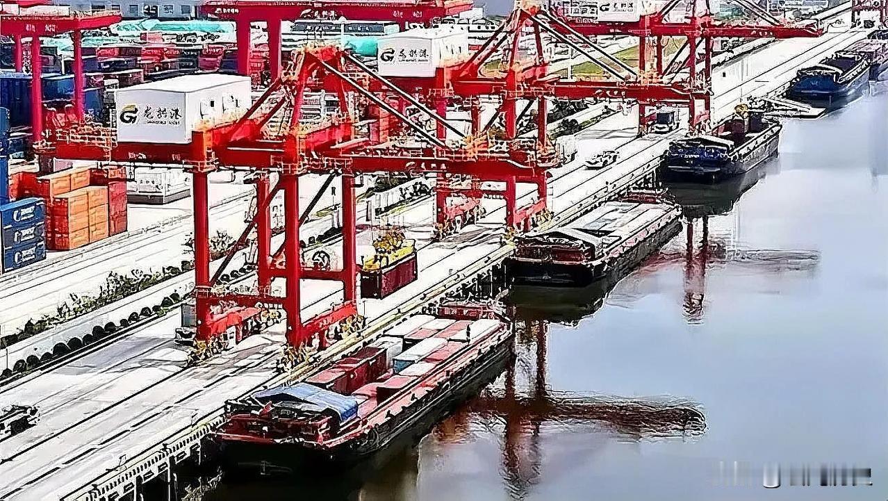 就在刚刚
中国突然宣布了！
据美国政治新闻报道，海杰航运公司确定于今年9月20日
