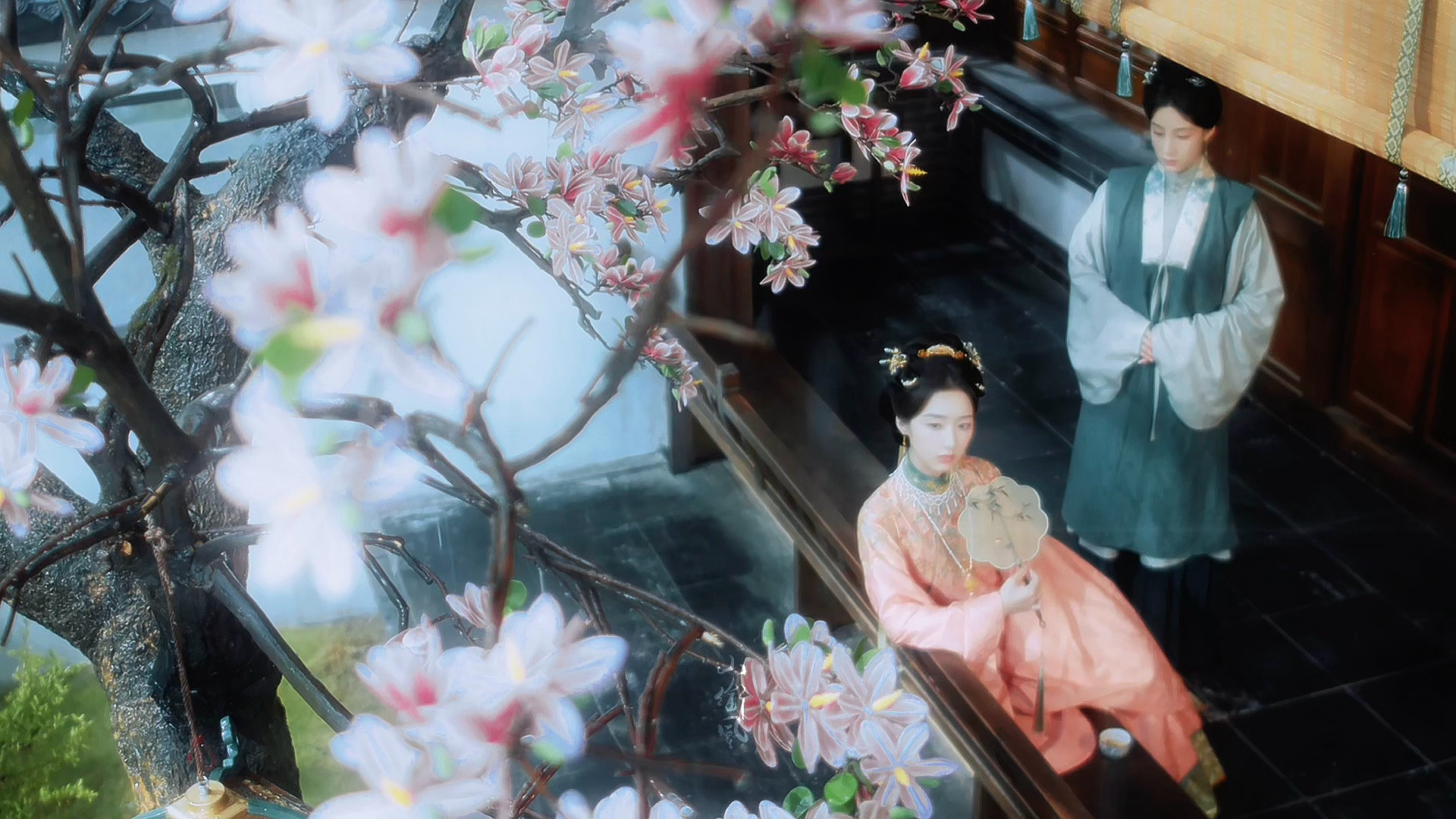 可怜落花叩玉枕。 ​​​