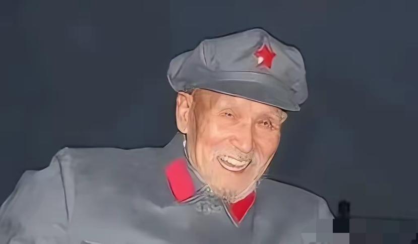 1949年，老红军黄明生回家。十几年的仗打完了，他以为是衣锦还乡，结果推开门，家