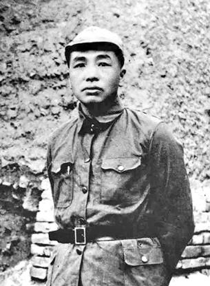 1935年，红军过草地，彭德怀含泪将重伤的外甥留在藏民家，留下250块大洋作为答