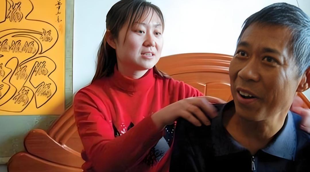 [微风]2007年，河北25岁女子瞒着父母，割下69%的肝捐给公公，事后仅3年就
