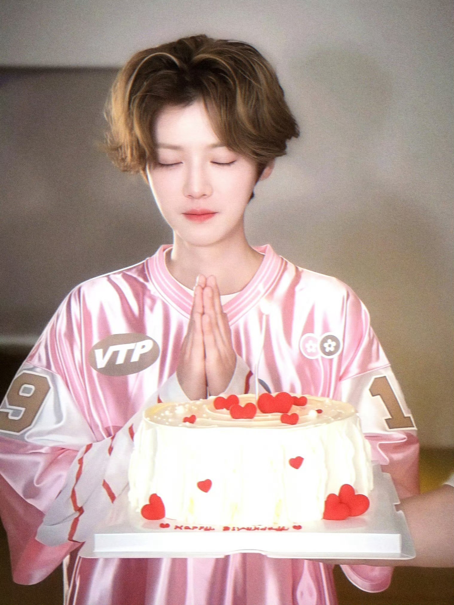 陈赫晒鹿晗live图嘻嘻分手之后的鹿晗好帅吧我也觉得