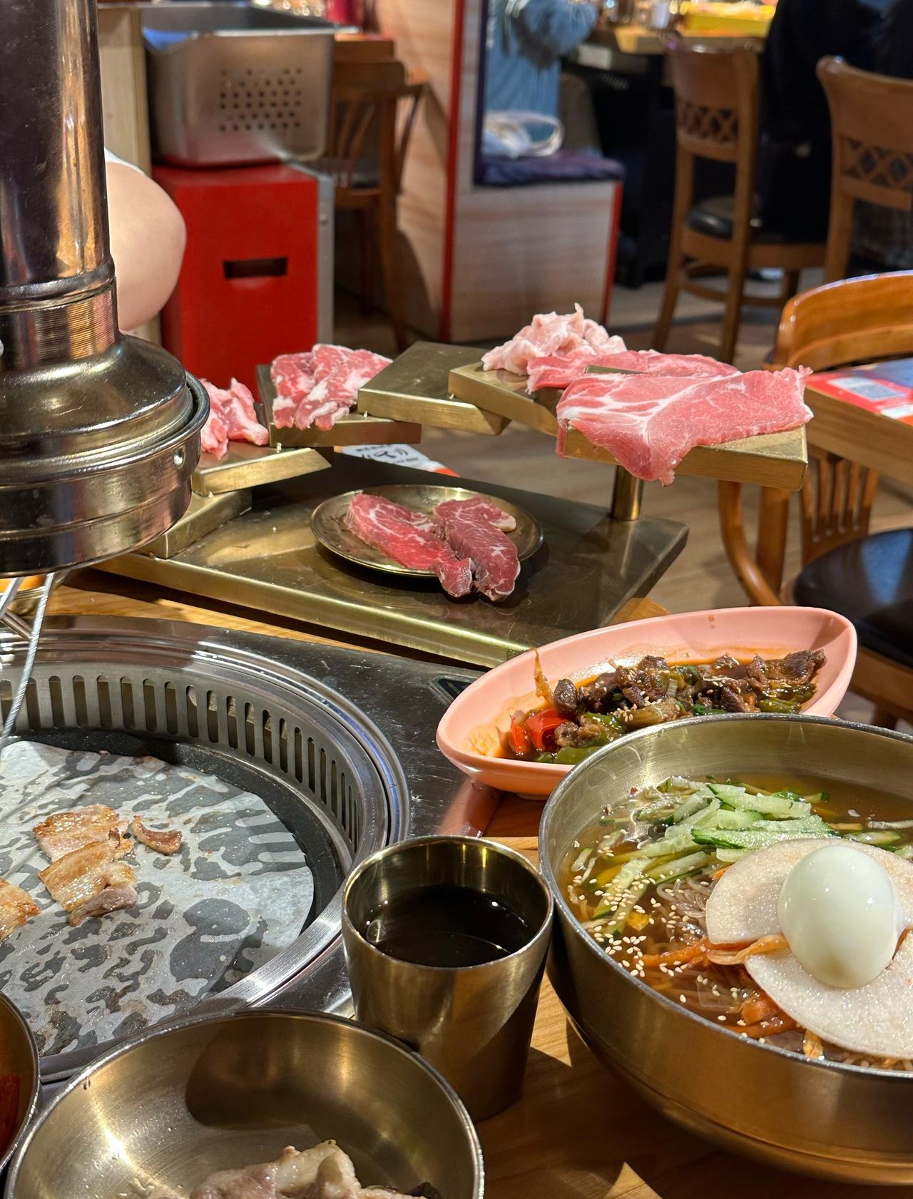 体育西这家平价韩国烤肉 美味之
📍广州 高丽亭·韩国烤肉(天河店)
这家烤肉在