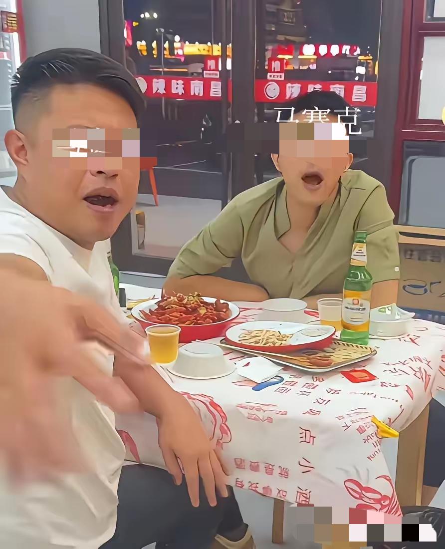 南昌摸头骚扰案落幕，“白衣蠢”“眼镜坏”这处罚够解气吗？

       “白衣