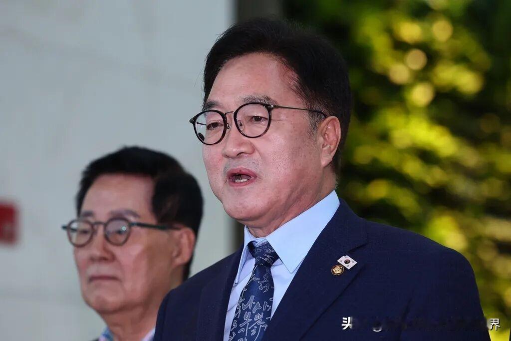 李在明虽然没来，但韩国的态度绝对是端正的，也是公允和友好的！韩国国会议长禹元植9