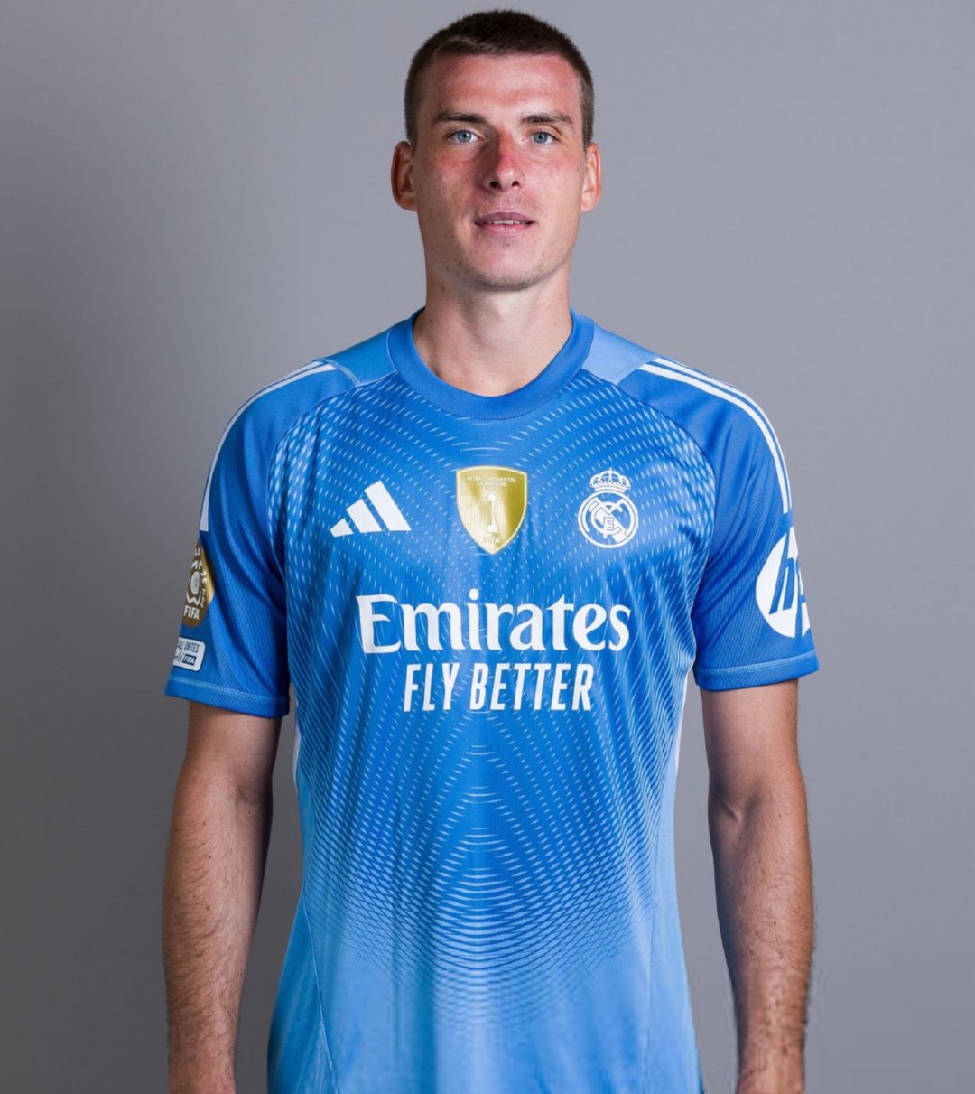 【阿斯报】卢宁在皇马感到十分幸福。他没有忘记在自己祖国爆发战争时，俱乐部是如何全