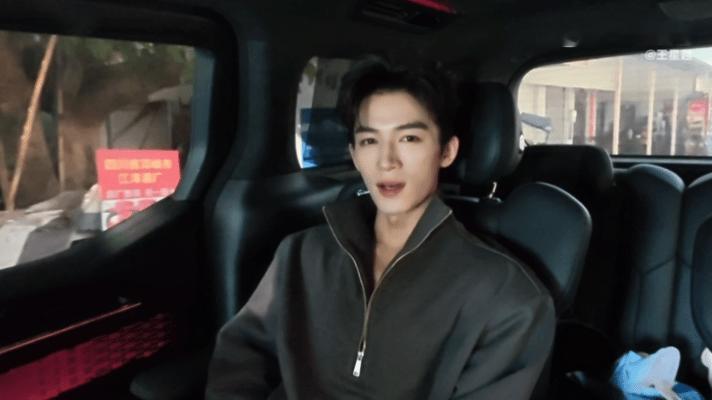 王星越宠粉界来了个天才谁能不被王星越的宠粉细节戳中！定制应援礼包、亲笔手写回信、