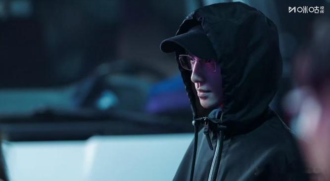 罗云熙白大褂金丝眼镜鲨疯了 谁被罗云熙的齐思哲惊艳到！白大褂搭配金丝眼镜，自带专