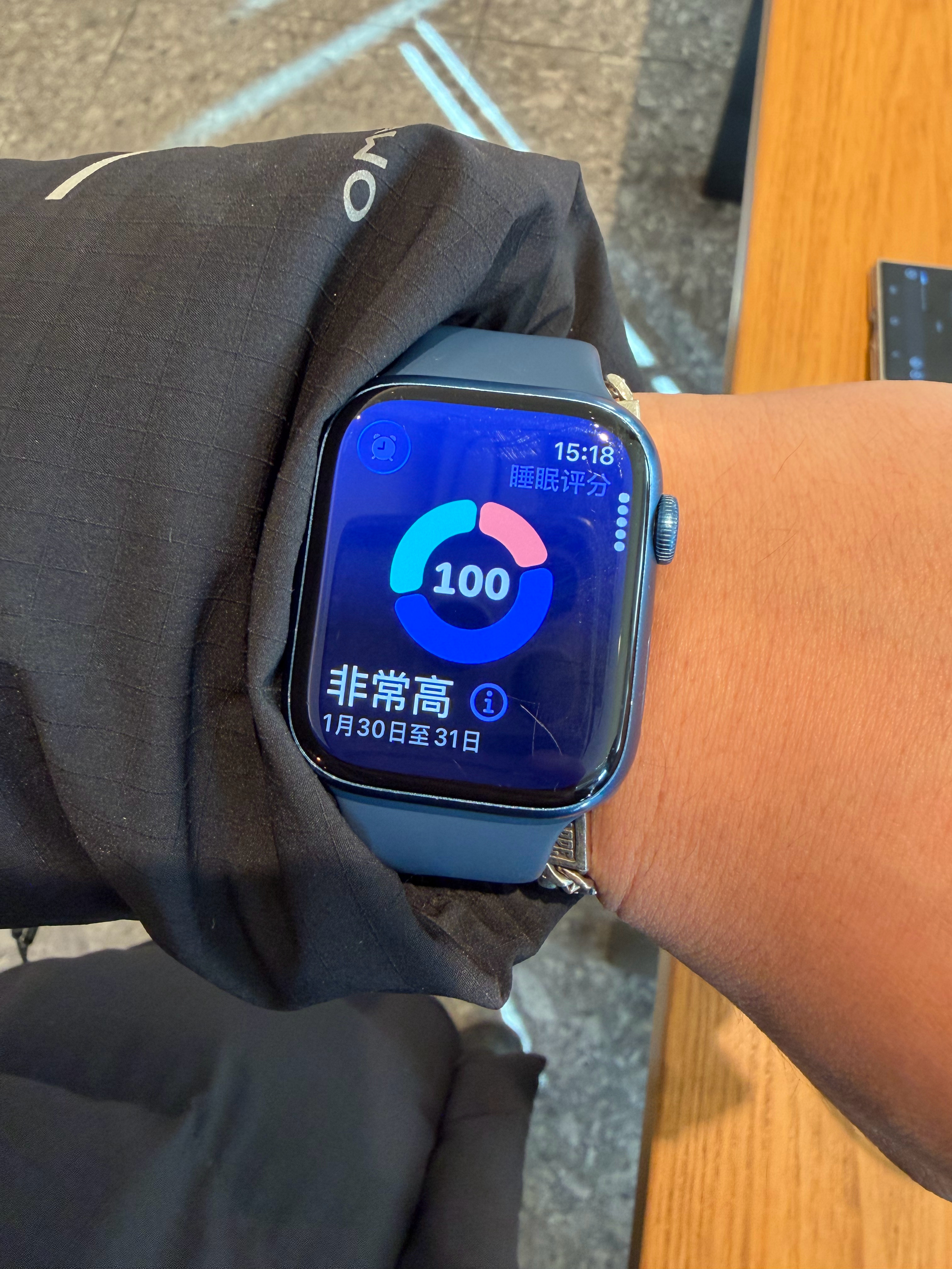 也是罕见，睡眠评分100虽然感觉还是困 北京