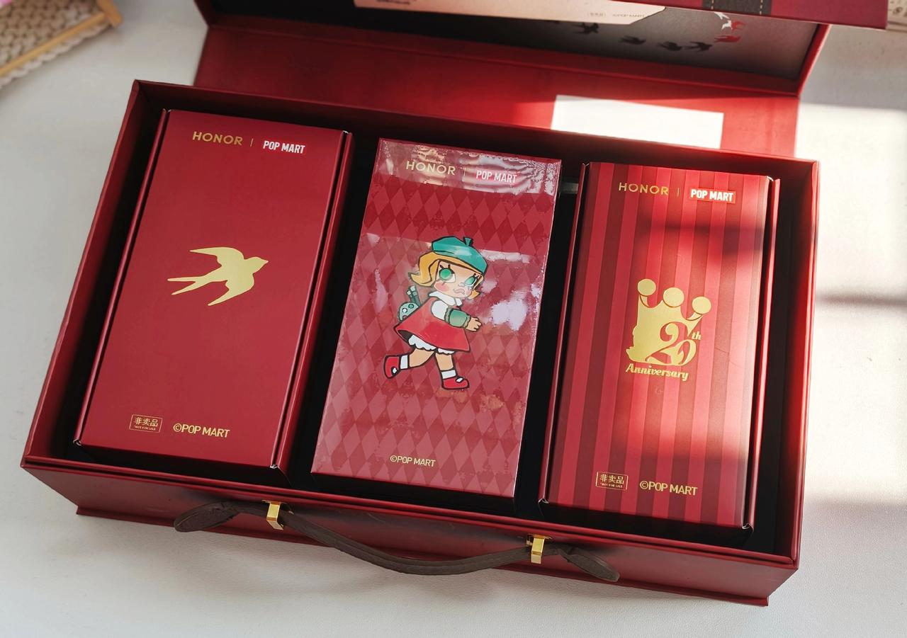 荣耀500 Pro MOLLY 20 周年限定礼盒荣耀 Molly