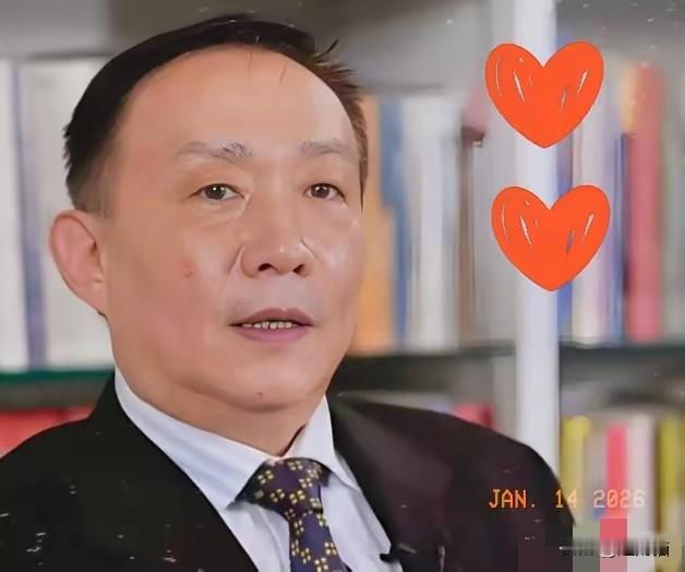 卢麒元这回算是把天窗给捅亮了。
听着刺耳，但理儿说得真透彻。
​老婆孩子都在大洋