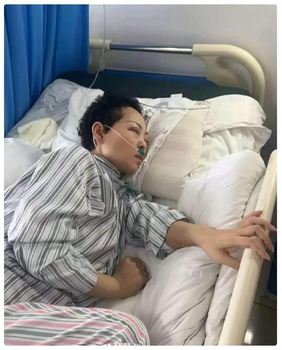 全网泪崩！高考结束父亲才敢说：你妈妈11天前就走了

6月9日下午5点，高考最后
