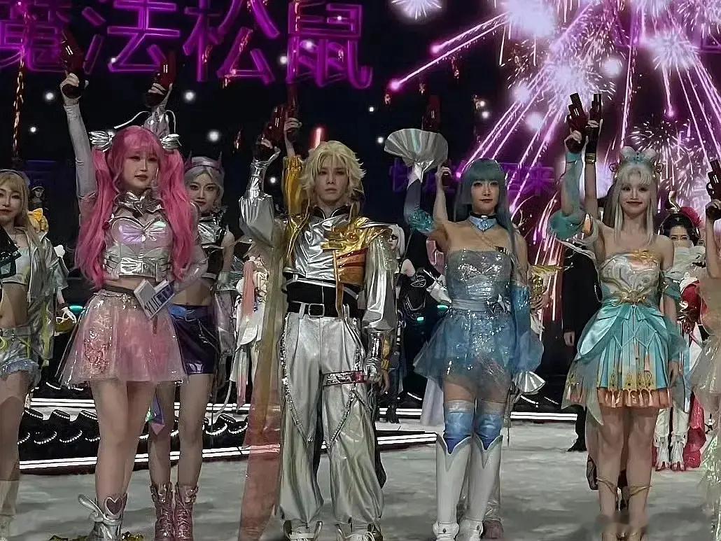 田曦薇怎么被虞书欣艳压了，天天号称95最美，结果连四普🐟都能艳压她 ​​​