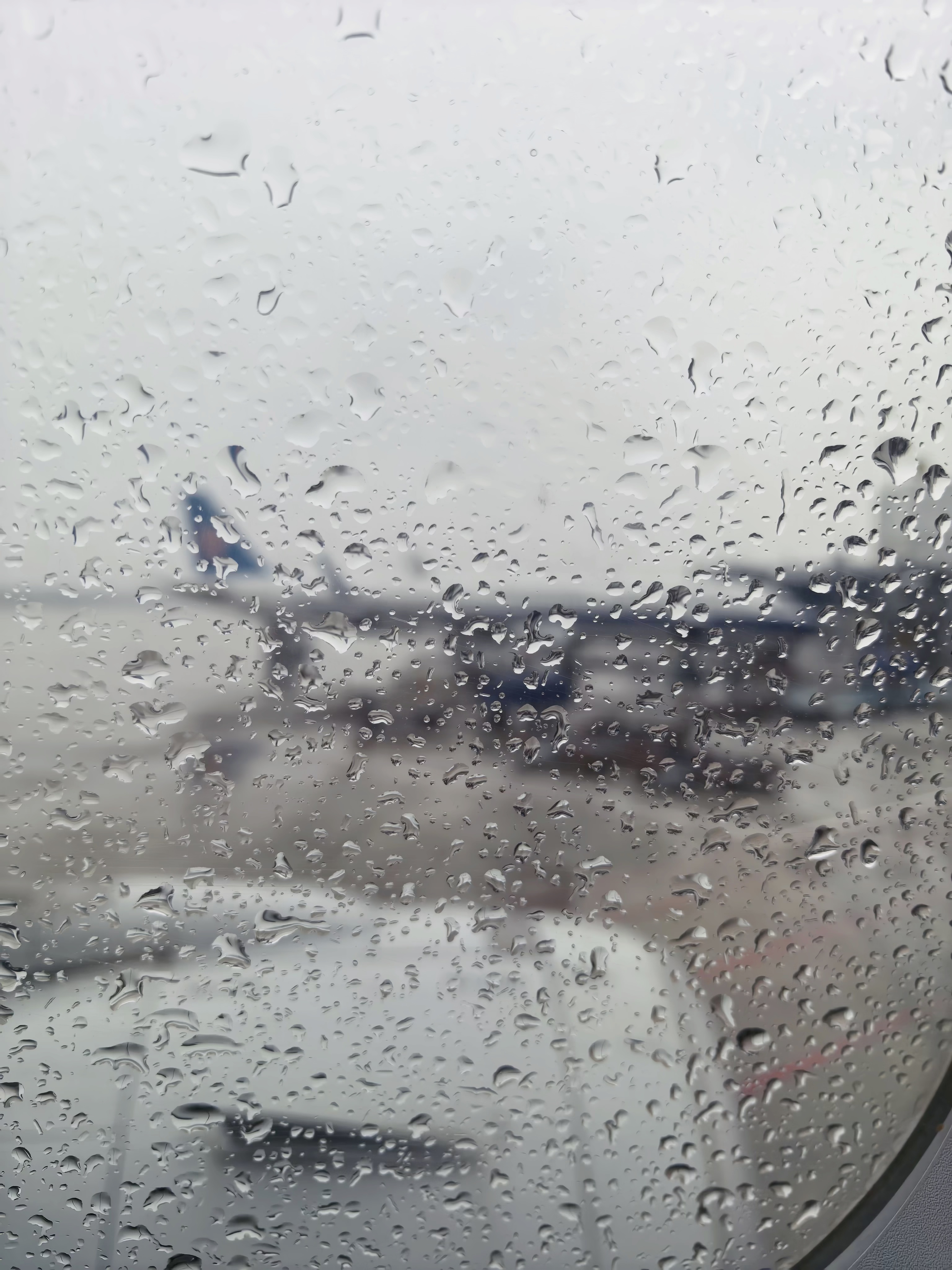 最近不是在飞机上，就是在去机场的路上。 杭州·杭州萧山国际机场