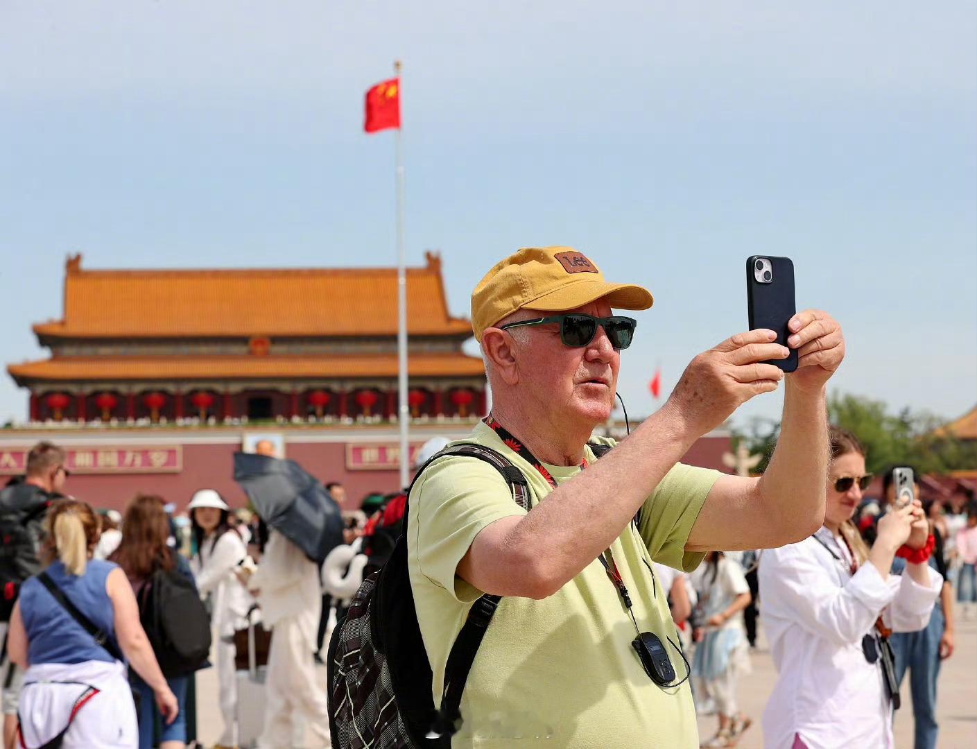 让中国游中国购风潮全球涌动【“圈粉”全球游客 中国游含金量还在上升】“五一”假期
