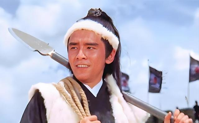 894年，反叛的李存孝向义父李克用投降，李克用念其昔日战功，本无杀心，只待诸将求