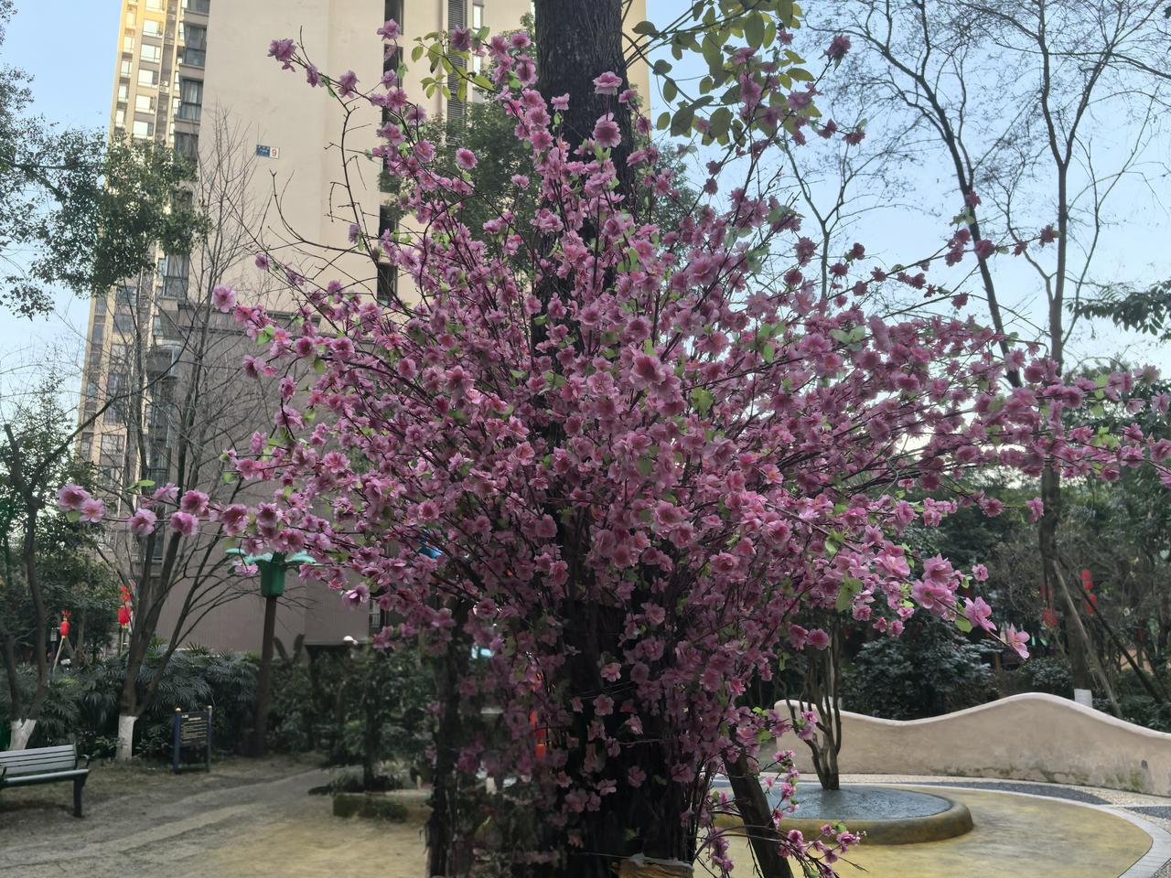 “性格决定人生”这话听得耳朵都起茧子了，可性格真有这么大能耐吗？
在职场，性格的